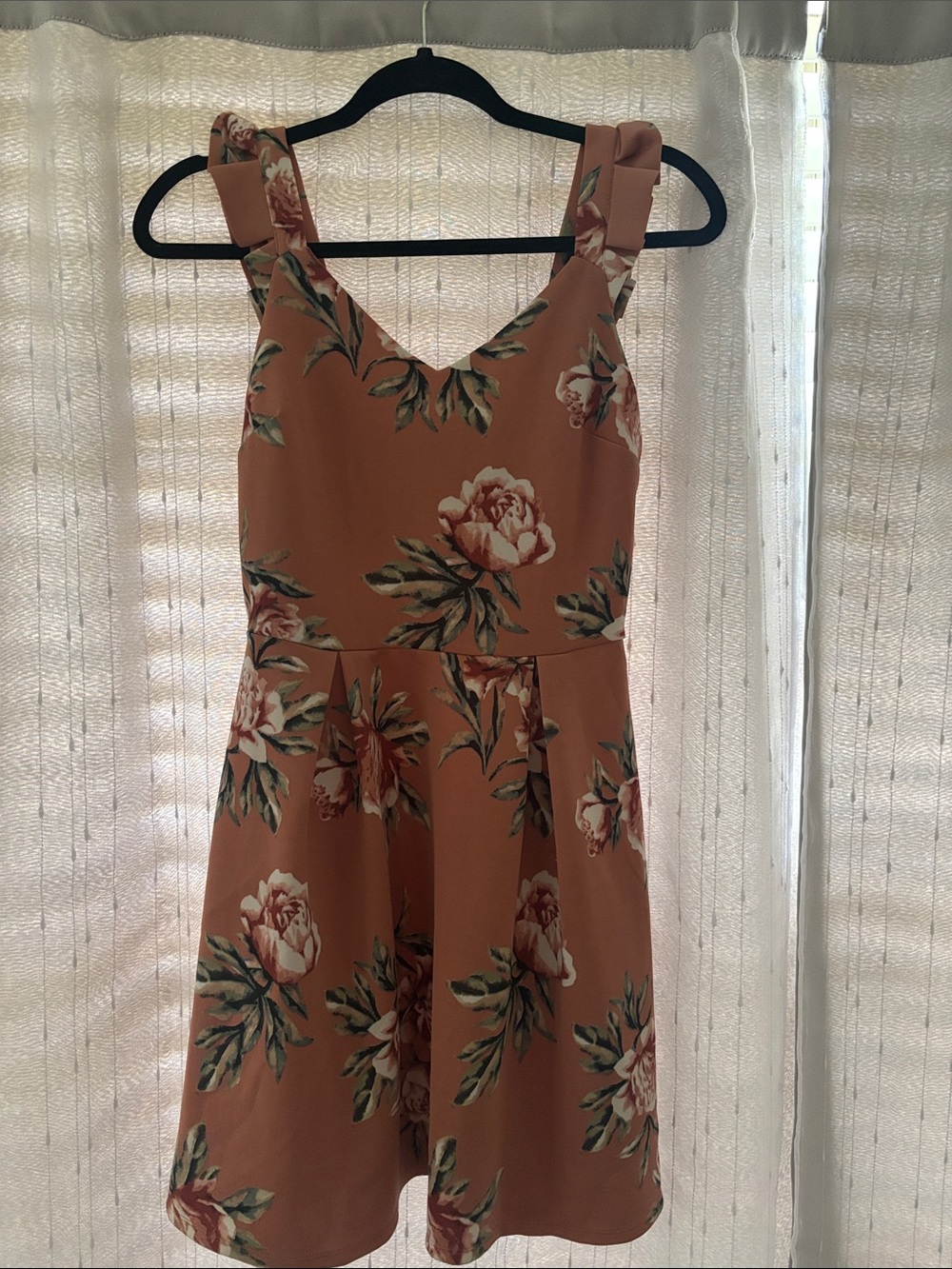 Floral V-Neck Mini Dress in Rust Pink